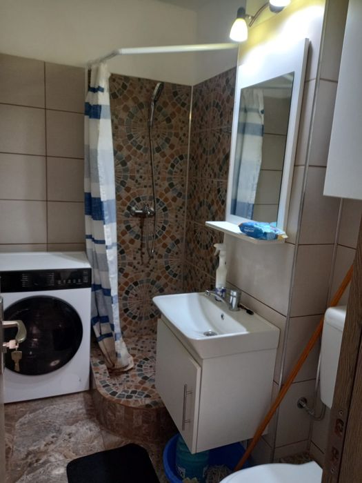 Garsonieră de închiriat – Onești, Str. Victor Babeș nr. 2