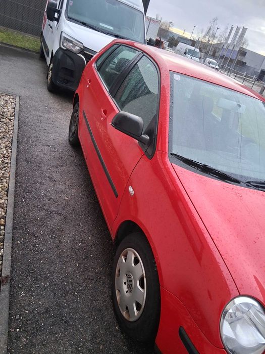 Vand  Volkswagen Polo 9N 2004