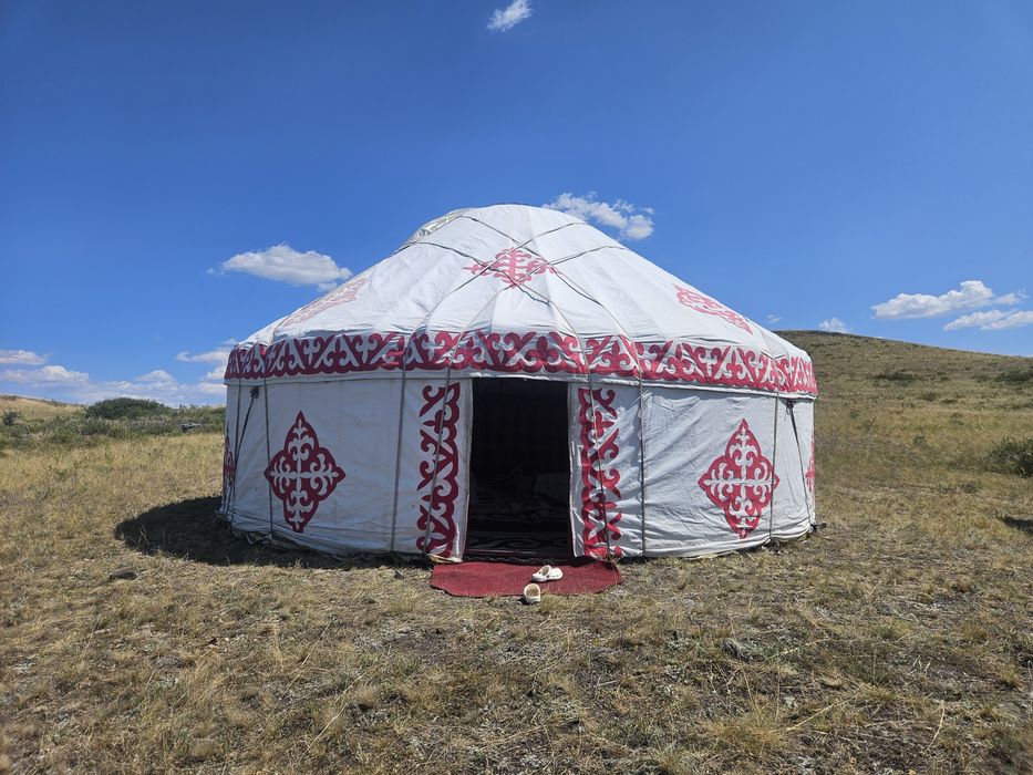 Продам юрту 10 канатная 7*7 диаметр