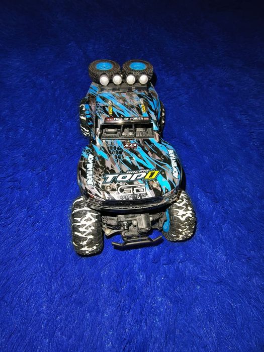 Джип на пульте управления