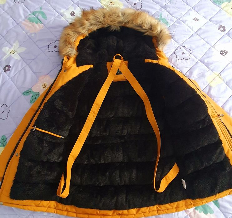 Vând geaca de iarnă pentru copii