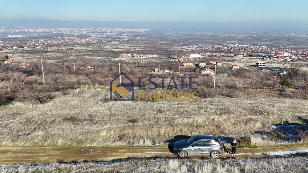 Парцел в Пловдив, област-с.Брестник площ 595 цена 47000