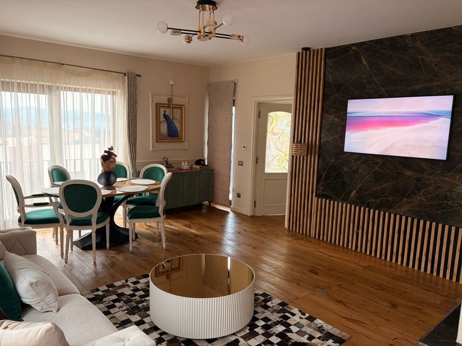Penthouse lux in Vilă / rooftop cu barbeque / crama