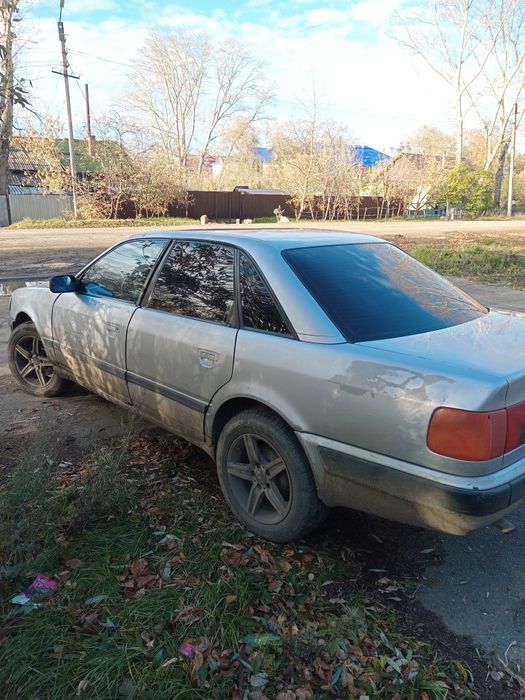 Продам Ауди 100с4 объём 2,0