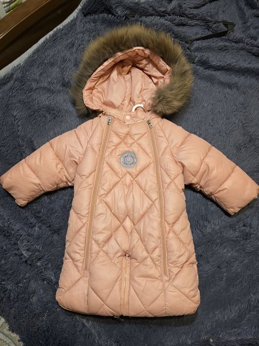 Продам зимний комбинезон для девочки 8о размер