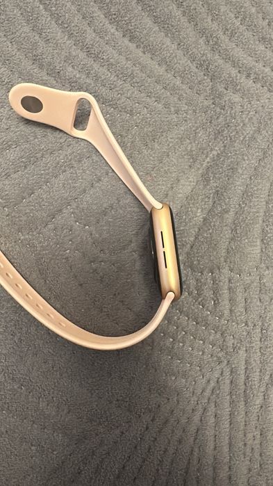 Продам часы apple watch se 44 mm