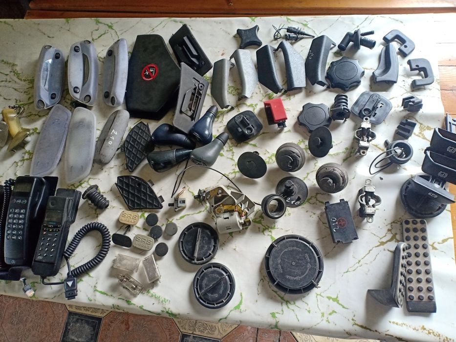 Мерс.210 мелочевка салона