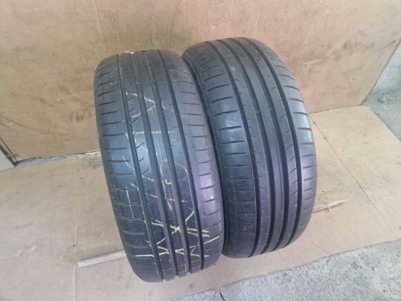 2 Dunlop R16 205/55
летни гуми
DOT1118