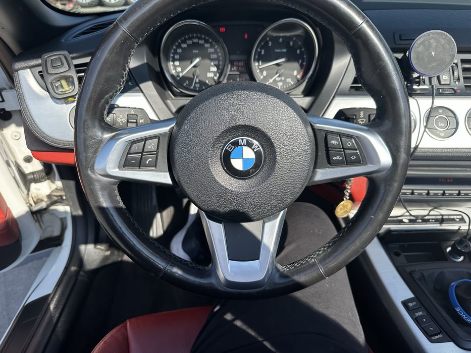 BMW Z4  sDRIVE 23i, 2497 cm, 204 cp, an 2011- de vanzare.