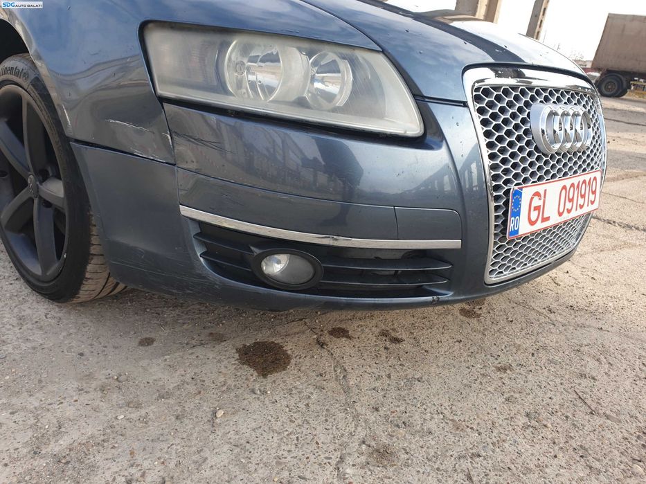 Bara Spoiler Fata Dezechipata FARA Grila Si Emblema cu Defect Audi A6 C6 NFL Non Facelift 2004 - 2008 Culoare LZ7R [K1890]