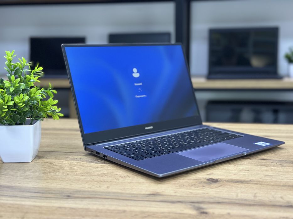 Компактный HUAWEI / AMD Ryzen 5 / 8GB DDR4 / SSD 256GB NVME / FullHD