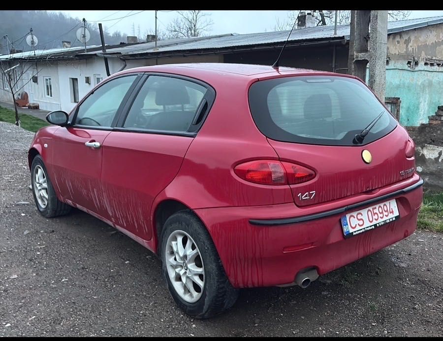 Alfa romeo  147.