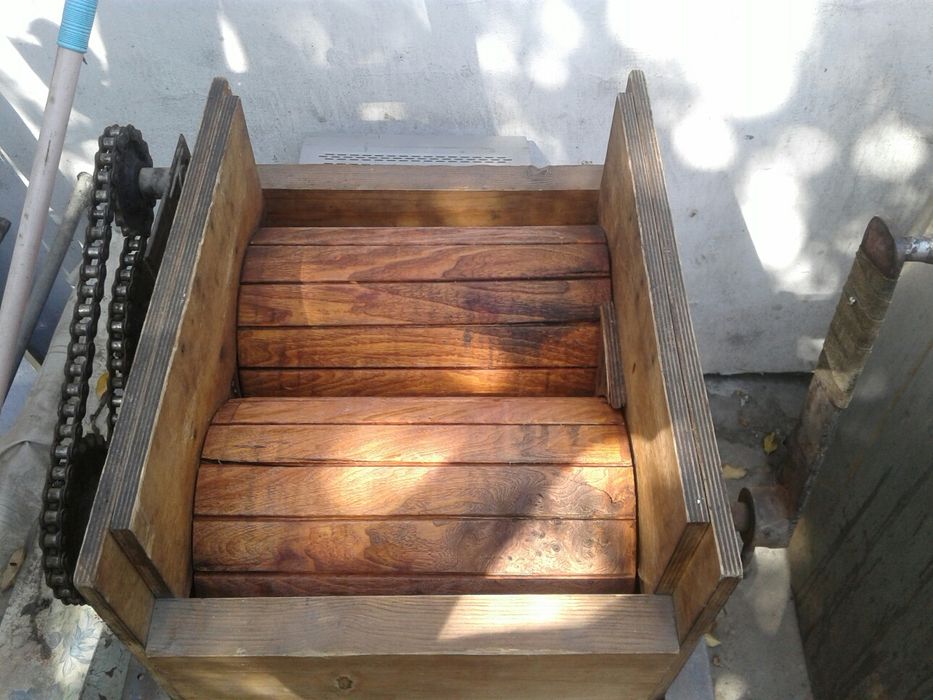 Прес для  винограда