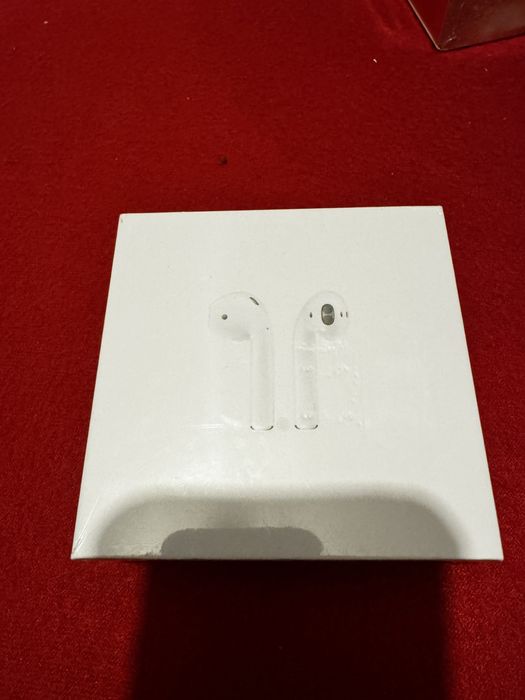 Airpods 2 sigilate.