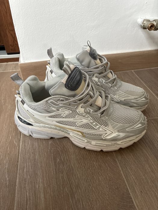 Off white be right back