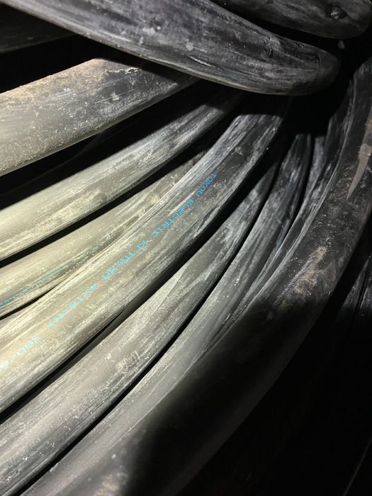 Продам кабель 4*16 медь