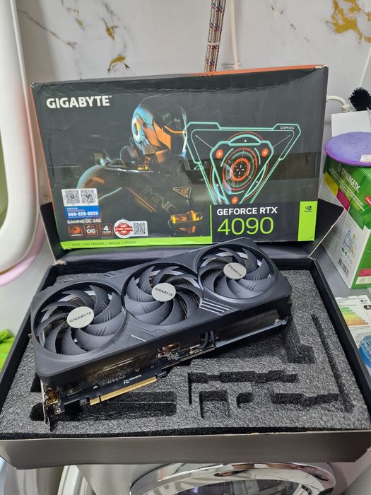 На запчасти видеокарты rtx 5090 и 4090