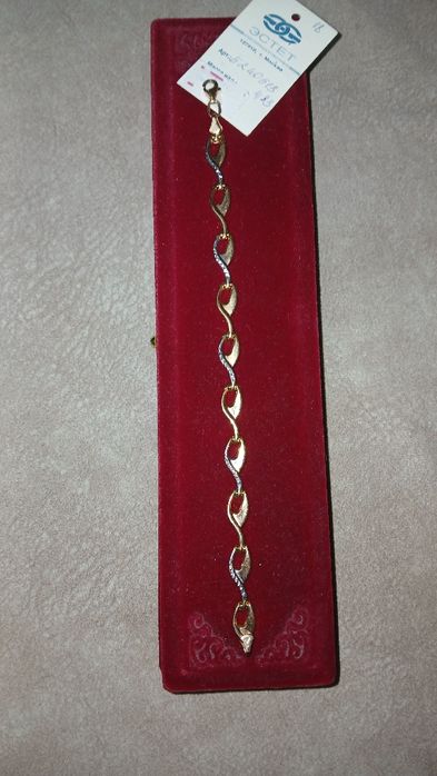 Браслет золотой на руку