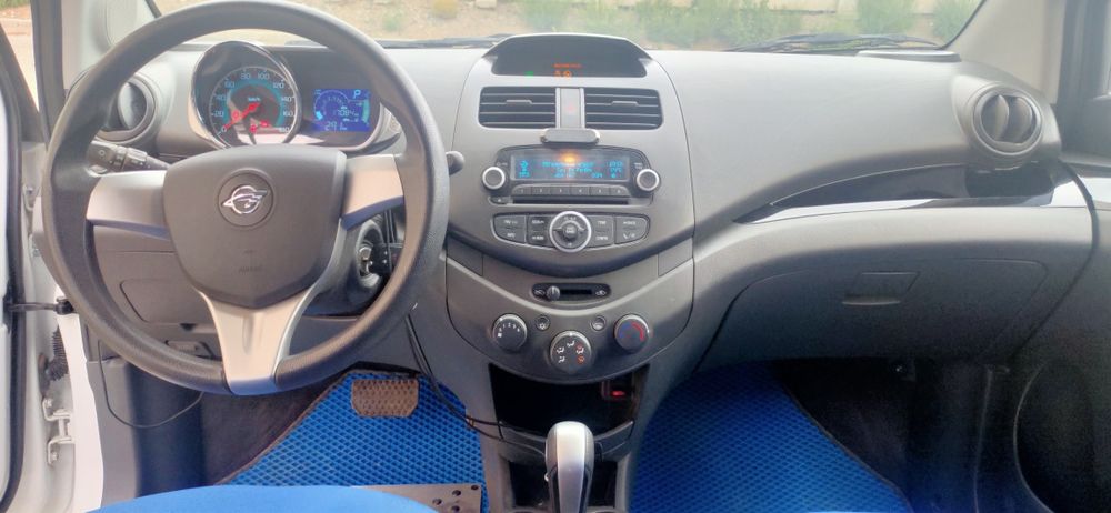 резвый городской автомобильчик!