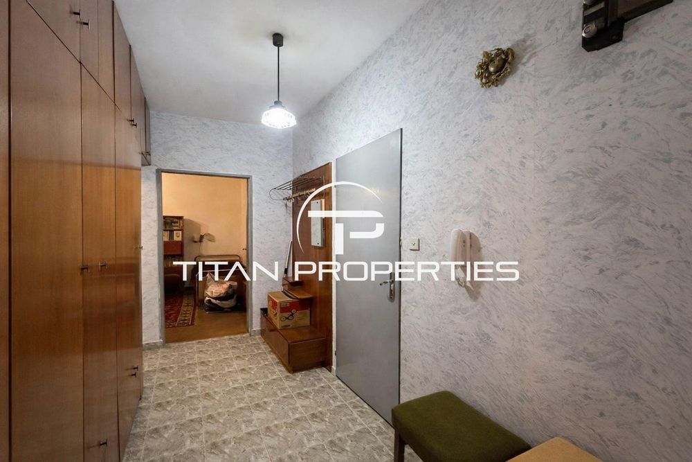 Продава се Двустаен апартамент в Пловдив, Кършияка - 70 кв.м за 1013 €/кв.м - Снимка #7