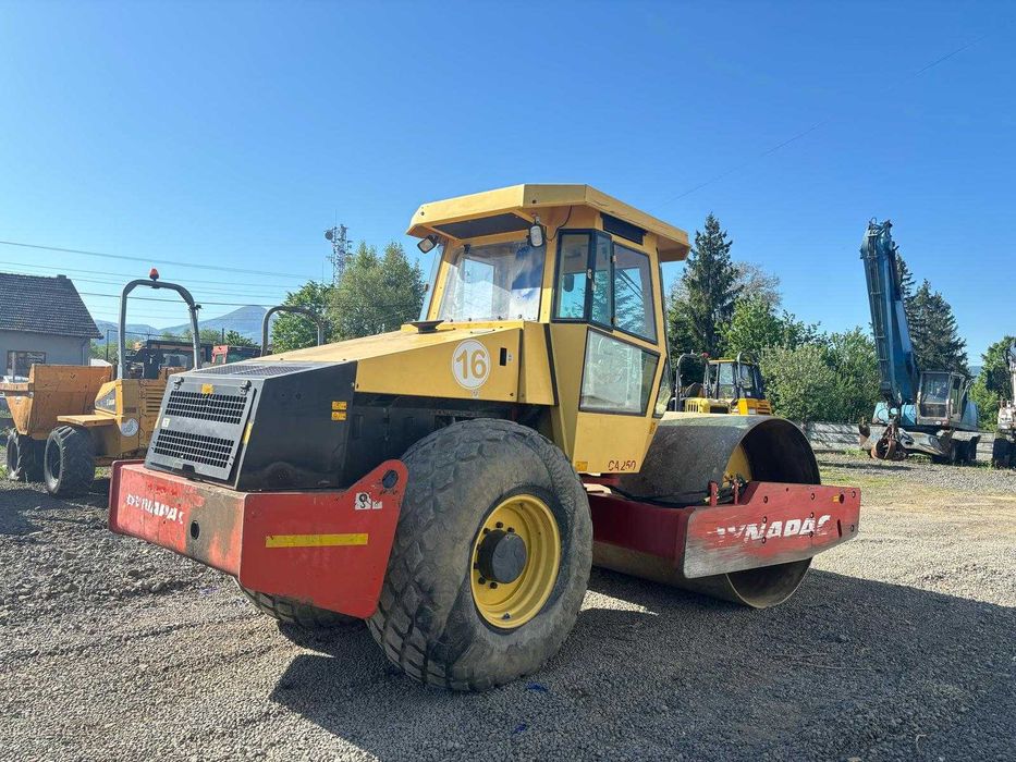 Cilindru compactor terasier Dynapac CA250 , 11 tone , 2008