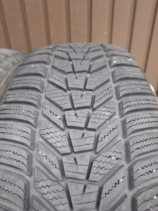 4бр зимни гуми 235/60/18 Hankook Icept Evo3 DOT3020