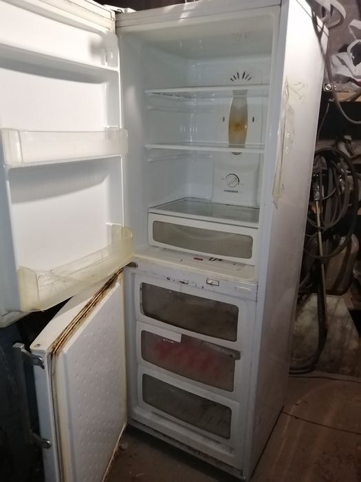 Продам холодильник