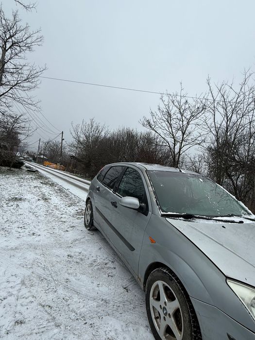 Ford focus 2004 1,6 benzină