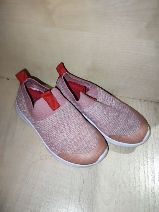 Продам детские сандалики