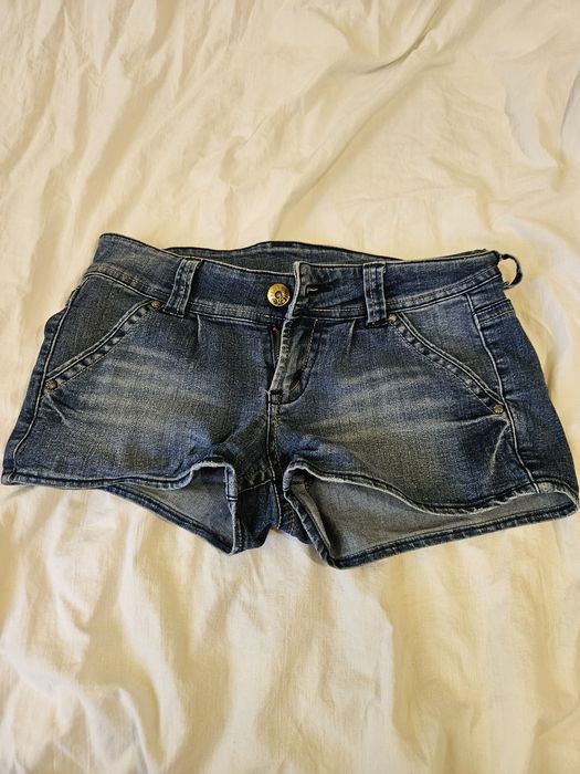 3 чифта дамски къси панталони (S) за 10 лв.