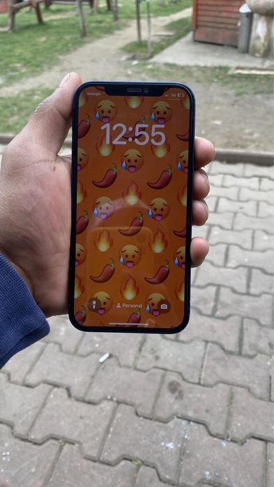 iPhone 12 impecabil n-are nicio zgârietură