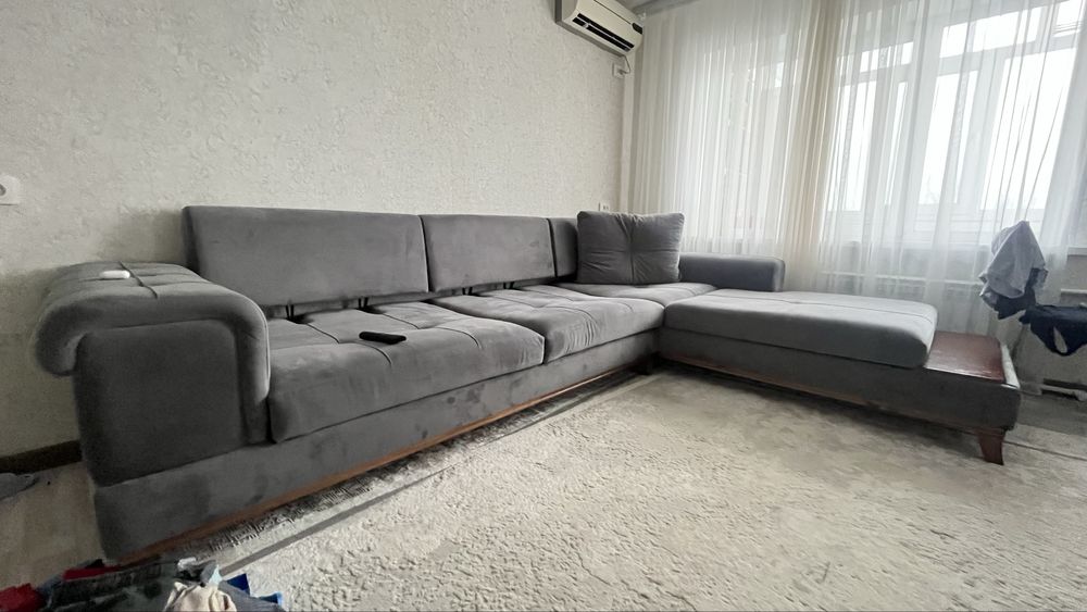 Диван гостинное