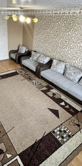 Продам диван вместе с креслами недорого