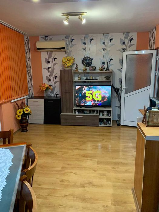 Продава се Тристаен апартамент в Търговище, Център - 82 кв.м за 1157 €/кв.м - Снимка #1