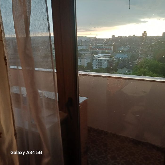 Închiriez,garsonieră și apartament!