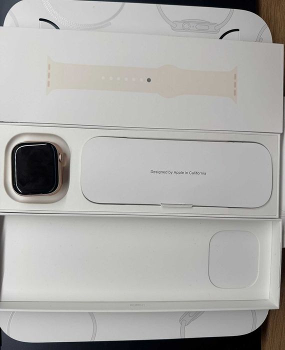 Apple Watch 11, GPS, 42 mm, Rose Gold Aluminium Case, Light Blush Sport Band - S/M