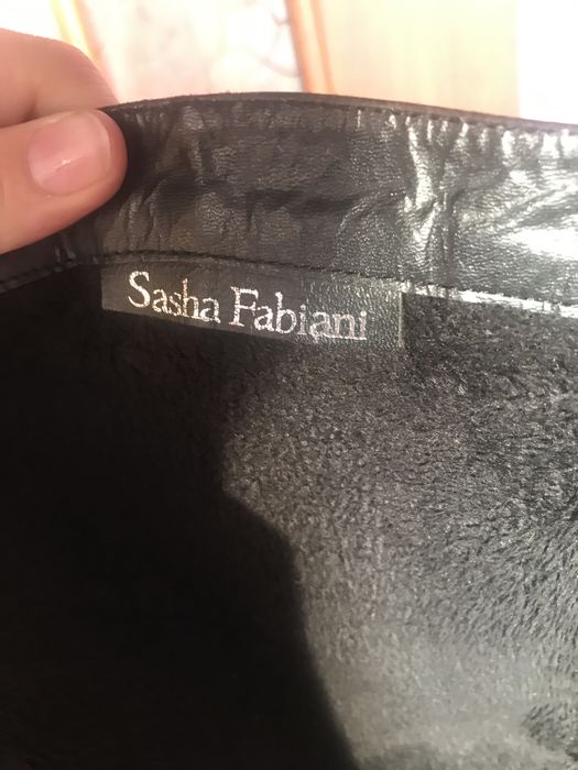 Зимние сапоги.