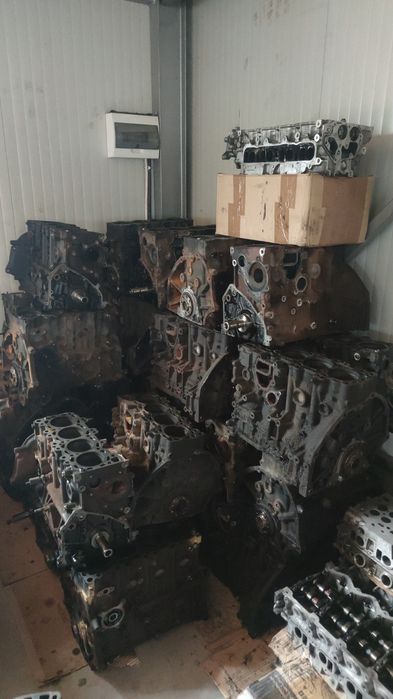 Motor nissan pathfinder cabstar maxity navara 2.3 ysd23 2.5yd25 3.0 v6