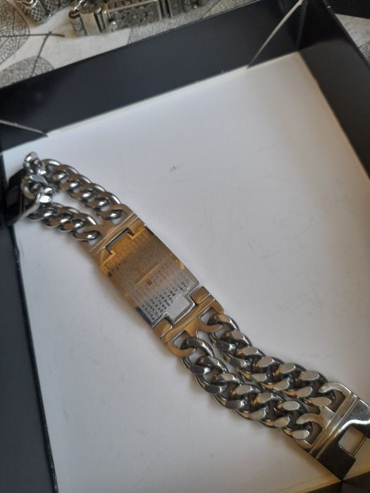 Сребърни пръстени и други накити