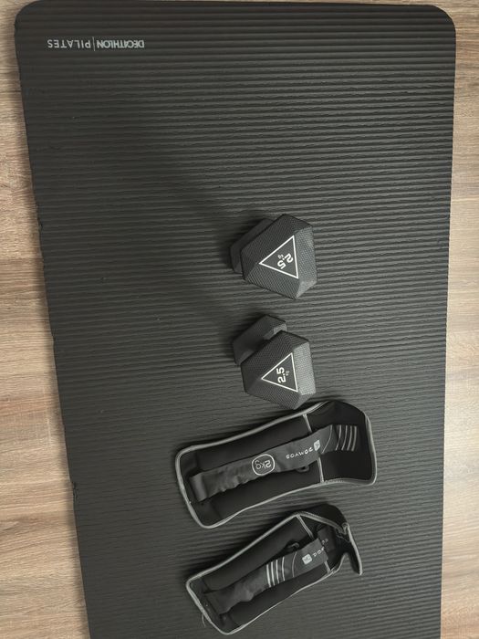 Saltea Pilates cu gantere si saculeti