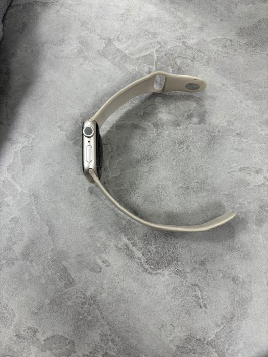 Apple watch series 8