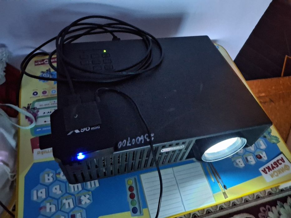 Проектор vivibright