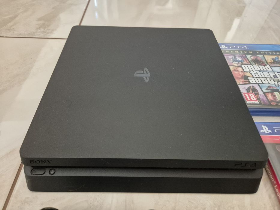 PS4 Slim + 2 джойстика + 10 ТОП ИГРИ (ПОДАРЪК FIFA!)