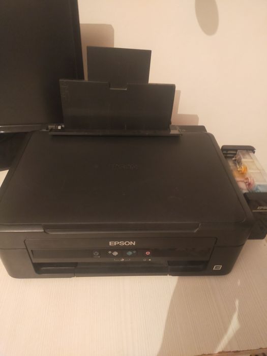 Плинтер EPSON l222