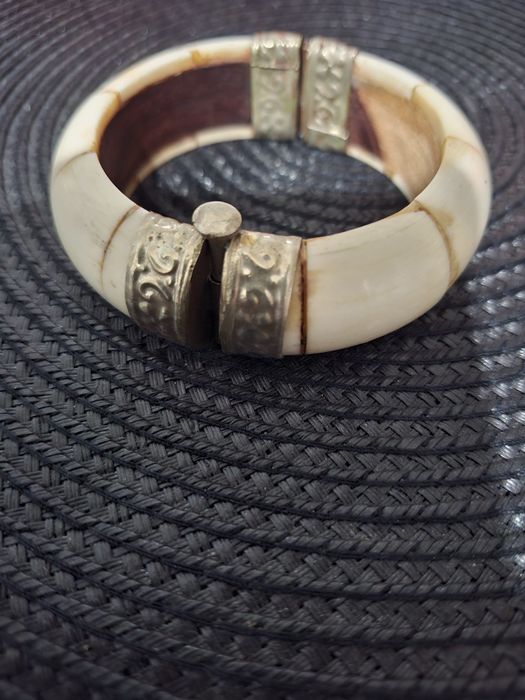 Bratara tribala Africa os si alpaca latime 2.5 cm interior 6 cm