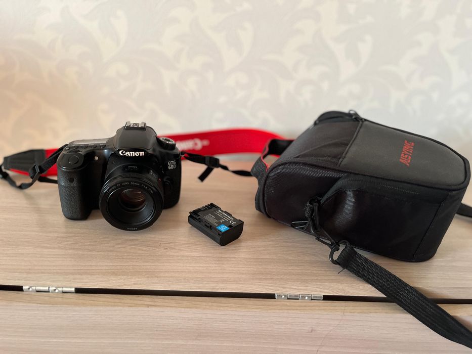 Canon 60D + 50 mm 1.8 Stm СРОЧНО ПРОДАЮ