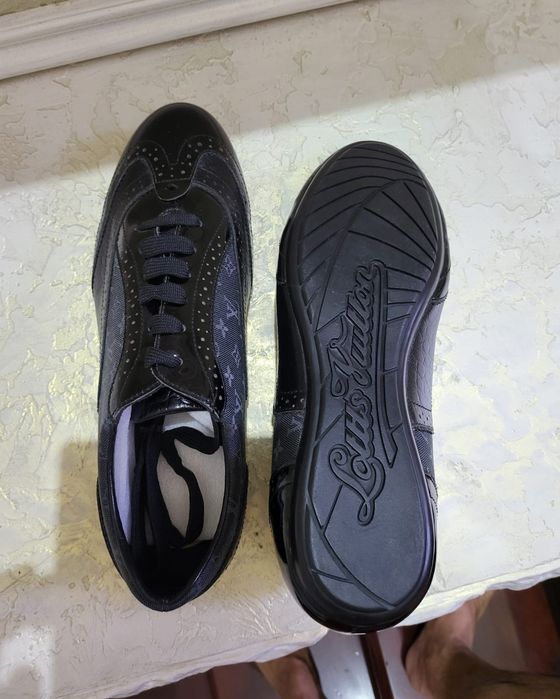 Продам мужскую обувь Louis Vuitton