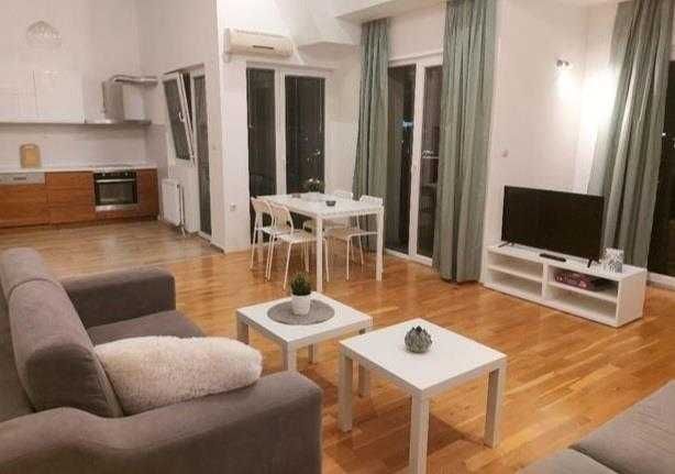 Дава се под наем Двустаен апартамент в Бургас, Зорница - 54 кв.м за 229.5 € - Снимка #1