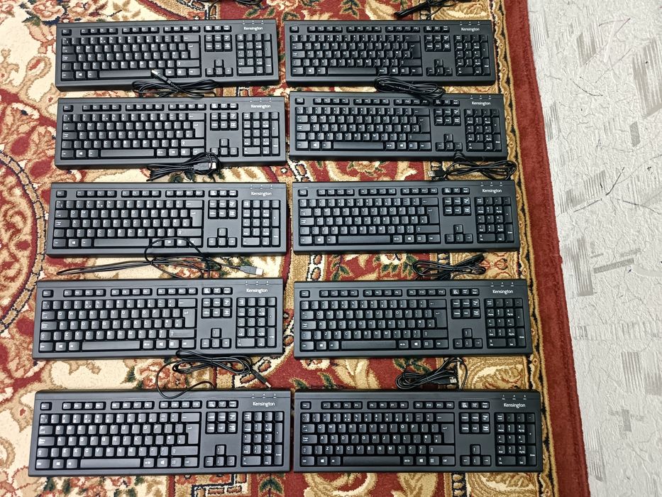 Клавиатуры  новые комплекте 10 штук.