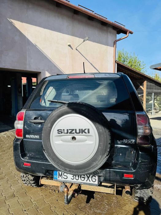 Dezmembrez sau Vand Suzuki Grand Vitara 2.0 an 2007